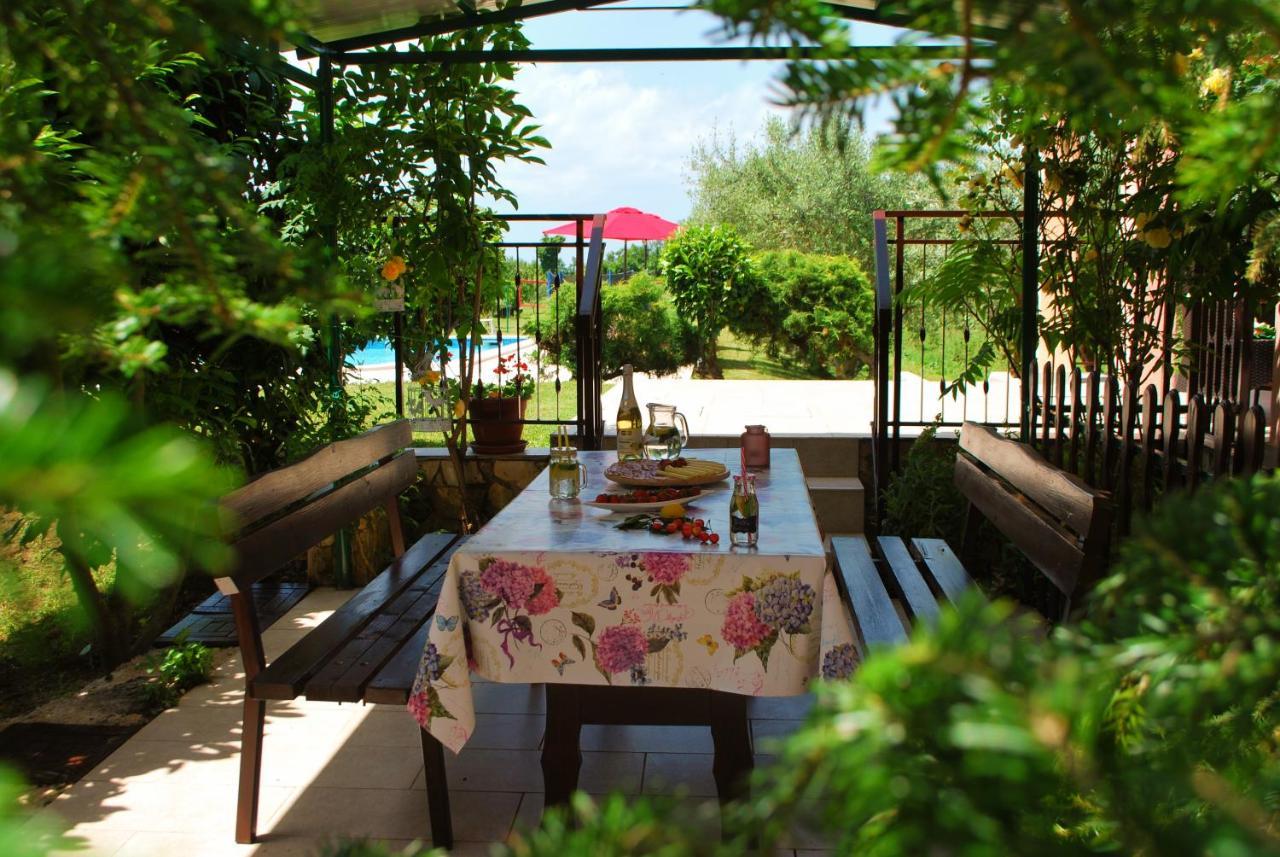 Villa Dorina Barban Exterior foto
